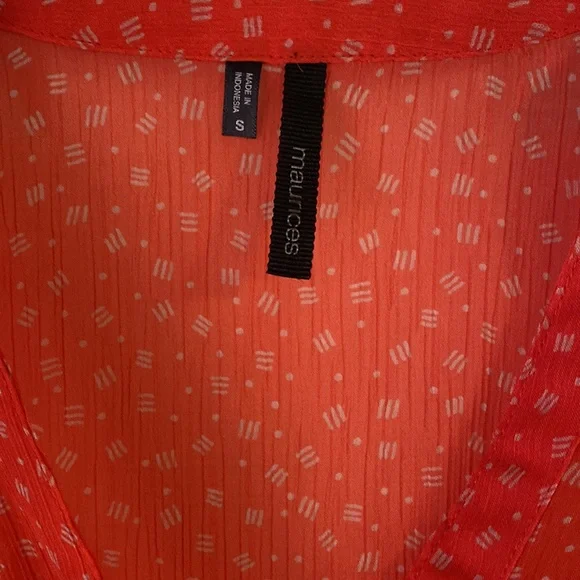 Maurices 3/4 Sleeve Low-High Blouse Size Small - Picture 5 of 6